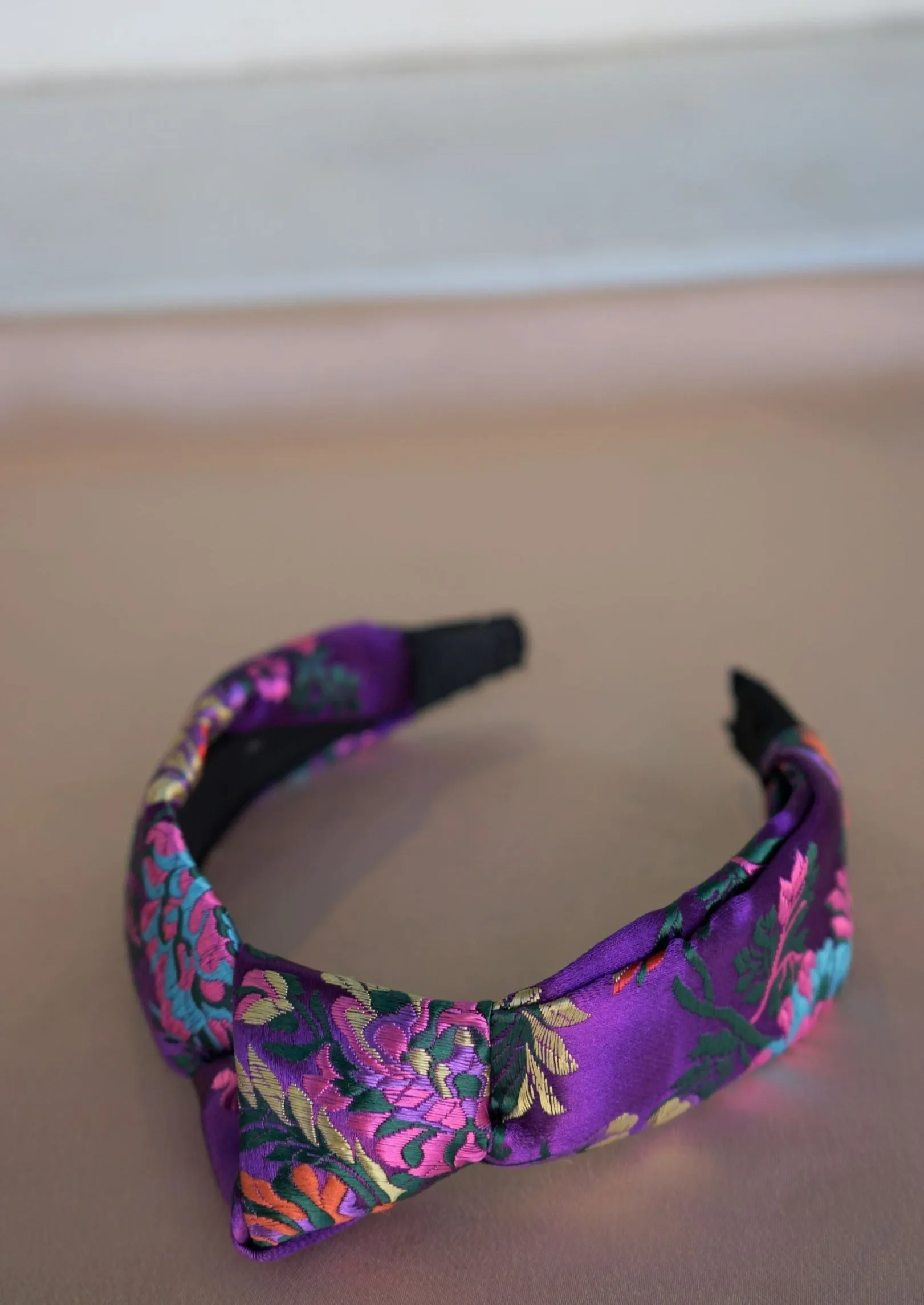 Oriental Twist Brocade Headband (Purple)